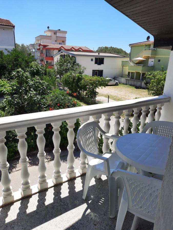 Pulic Apartment *